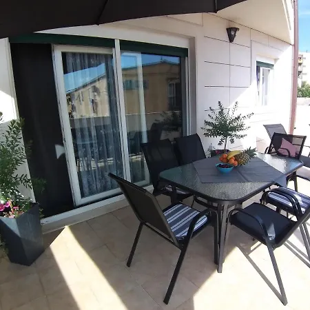 Apartment 3 Bedroom With Terrace And Free Parking Split