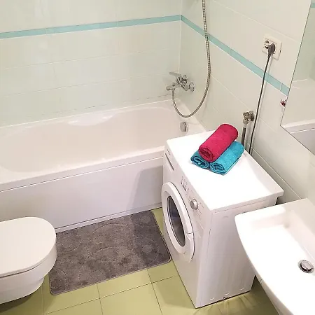 3 Bedroom With Terrace And Free Parking * Split